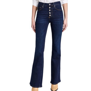 Boyish “Ricky” flares in blue steel